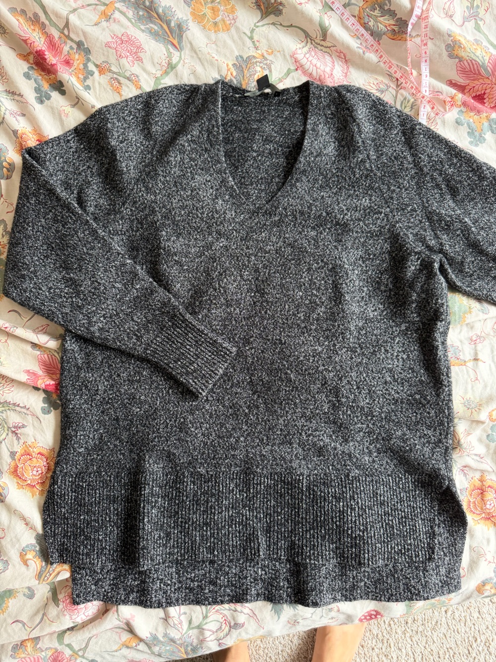 Ann Taylor Men's Charcoal Marled Crewneck Sweater